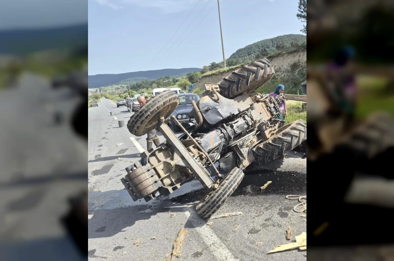 Sındırgı’da traktör kazası: 1 yaralı