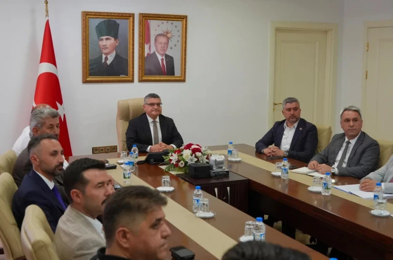 Sinop’ta demir yolu projesi için kritik toplantı
