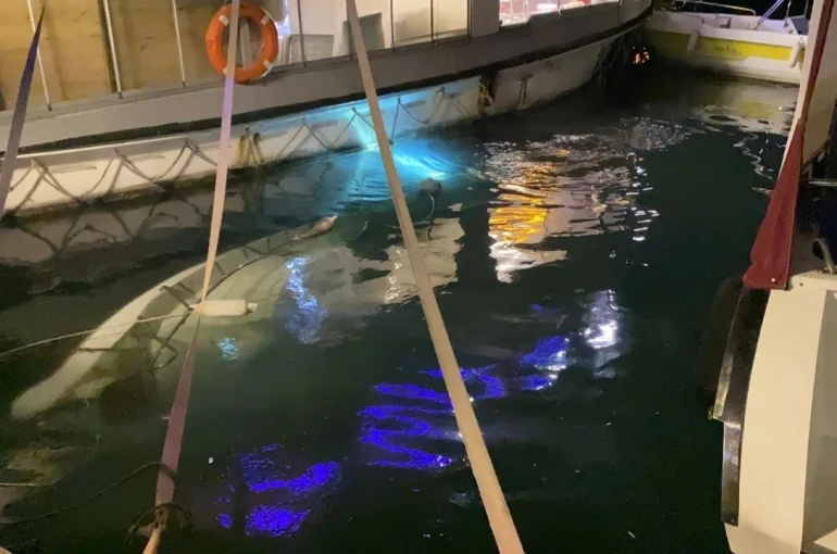 Sinop’ta tekne sulara gömüldü