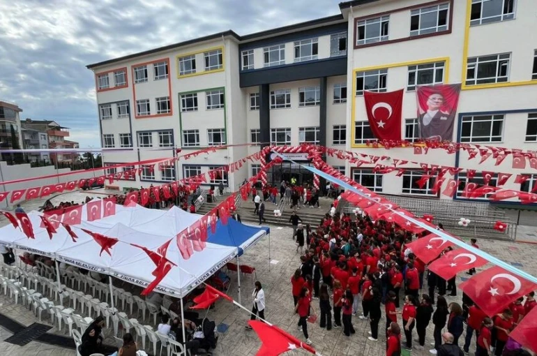 Sinop’ta yeni eğitim-öğretim yılı törenle başladı, TOBB Gelincik Ortaokulu açıldı