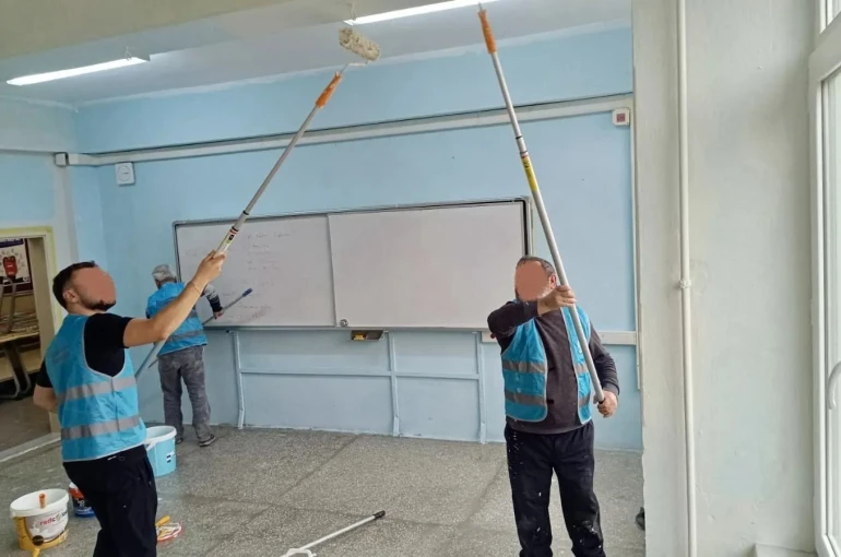 Sinop’ta yükümlülerden okullara bakım ve onarım desteği