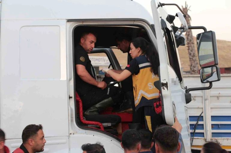 Şırnak’ta iki tır çarpıştı: 2 yaralı