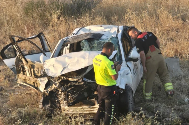 Şırnak’ta otomobil şarampole devrildi: 1 ölü, 2 yaralı