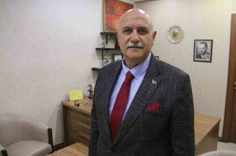 Sivas Kültürü’nü Yayma ve Yaşatma Derneği Başkanı Türkmenoğlu: "Erkeklerin kadın kıyafeti giymesinin kültürümüzde yeri yoktur"