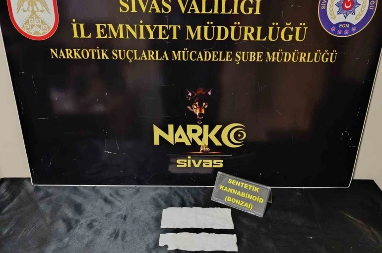 Sivas polisi uyuşturucu tacirlerine geçit vermedi