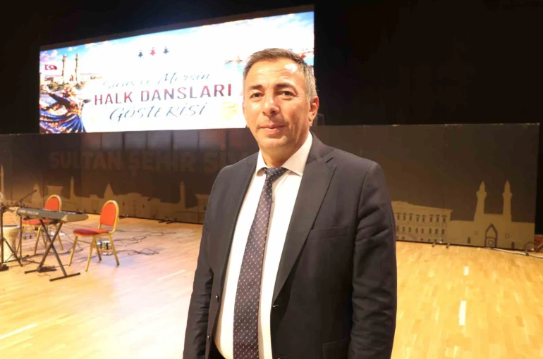 Sivas ve Mersin işbirliğinde folklorlar harmanlandı