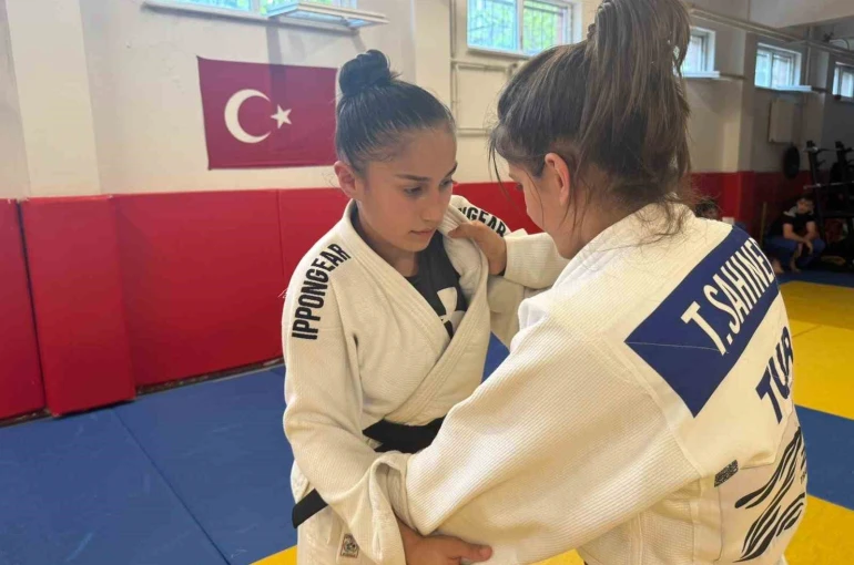 Sivaslı ikizlerin hedefi dünya şampiyonluğu