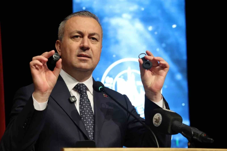Sivas’ta 100 özel çocuğa akıllı takip cihazı dağıtıldı