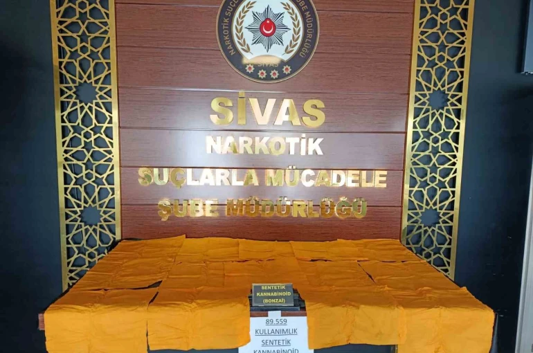 Sivas’ta 89 bin 559 adet kâğıda emdirilmiş uyuşturucu madde ele geçirildi