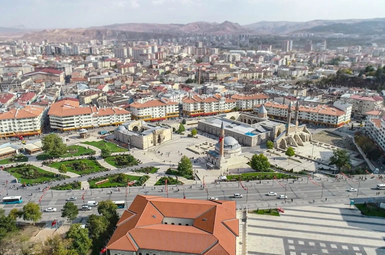 Sivas’ta araç sayısı 219 bine yaklaştı