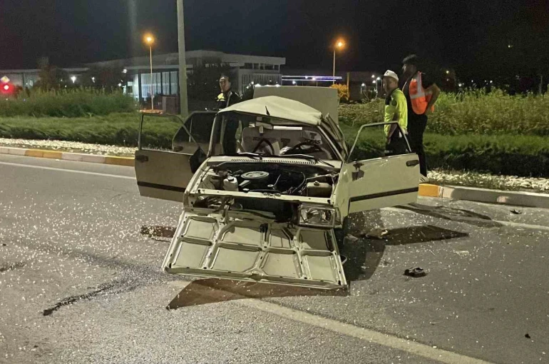 Sivas’ta Fiat Tofaş otomobil takla attı: 1’i ağır 3 yaralı