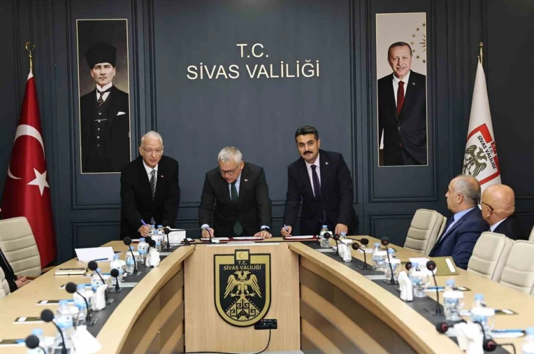 Sivas’ta öğrenciler sanayiyle buluşuyor