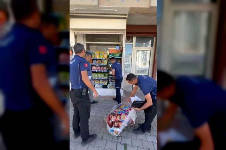 Sivas’ta son tüketim tarihi geçmiş cipslere el konuldu
