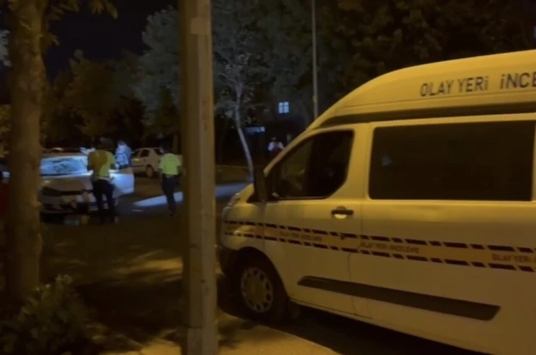 Siverek’te anne ve kızına araç çarptı