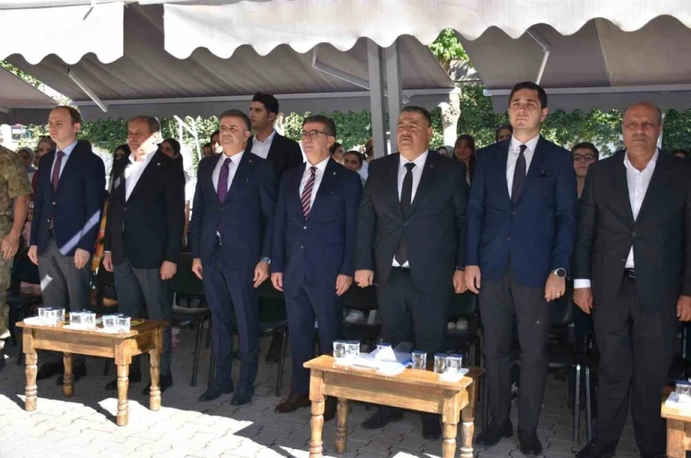 Siverek’te ilköğretim haftası kutlandı