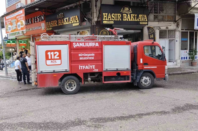 Siverek’te iş yerinde çıkan yangın korku dolu anlar yaşattı