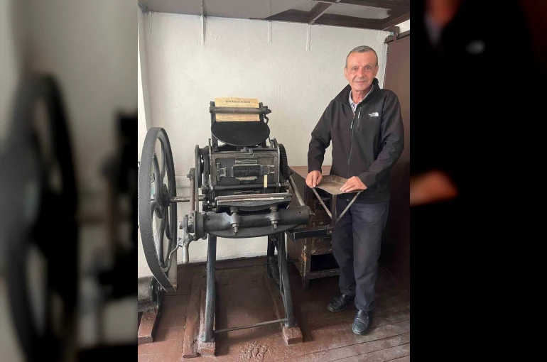 Sivrihisar’da 180 yıllık matbaa baskı makinesi halen çalışıyor