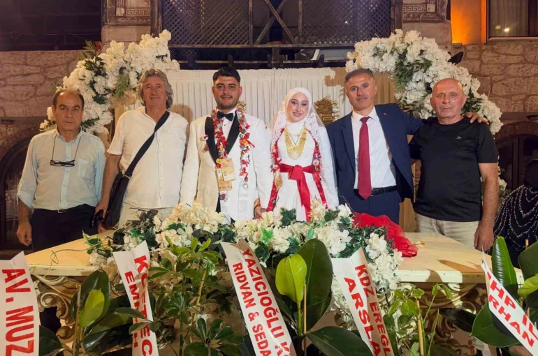 Siyaset, sendika ve iş dünyası düğünde buluştu