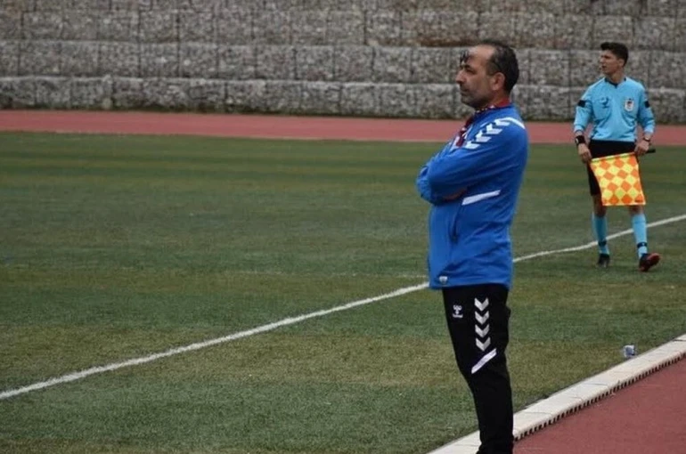 Söğütspor başarılı teknik adam ile yollarını ayırdı