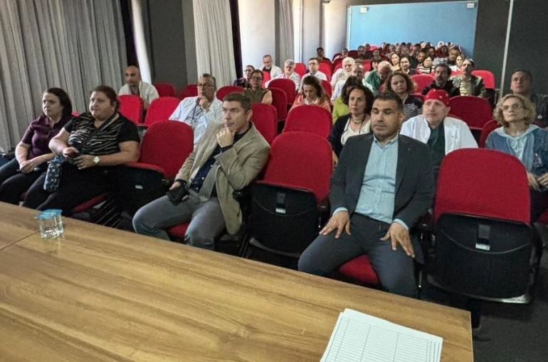 Söke’de sağlık çalışanlarına "mesleki sorumluluk" eğitimi