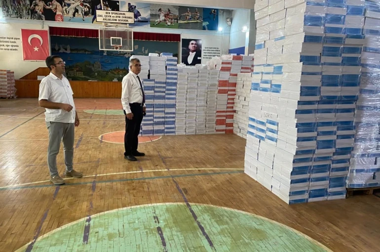 Söke’de ücretsiz ders kitaplarının dağıtım hazırlıkları sürüyor