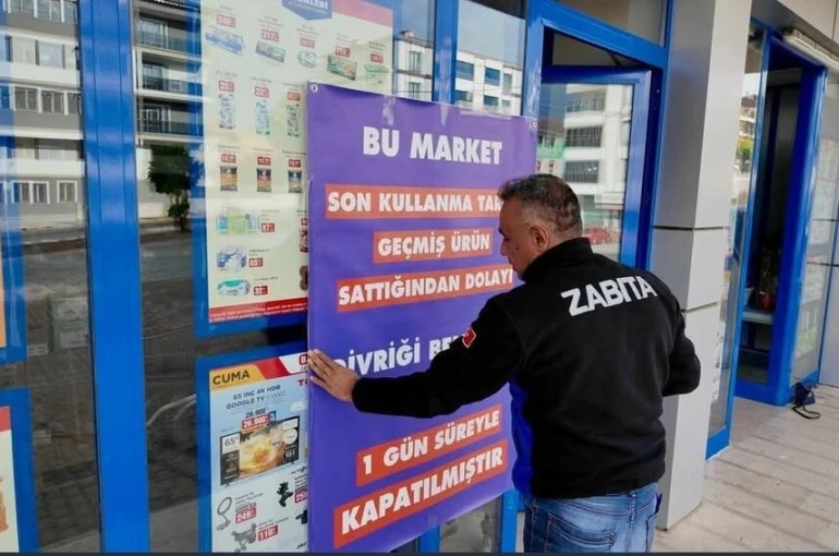 Son kullanma tarihi geçmiş ürün satan zincir market kapatıldı
