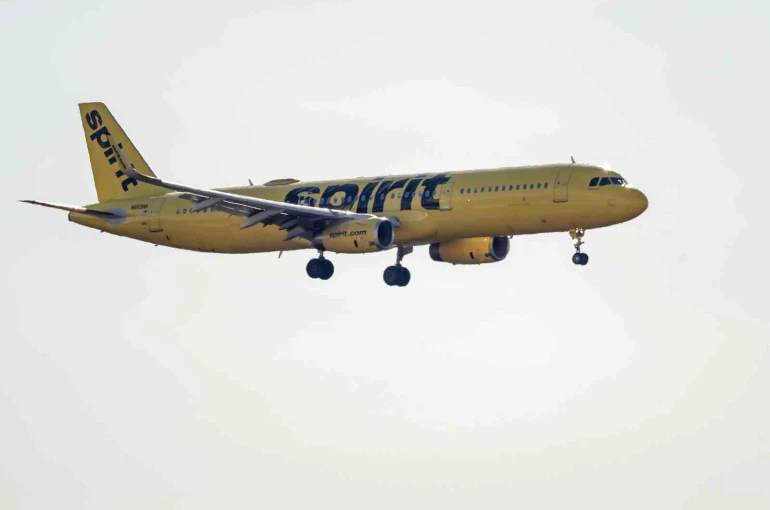 Spirit Airlines, yakıt krizi nedeniyle 34 yılın ardından faaliyetlerini sonlandırma kararı aldı