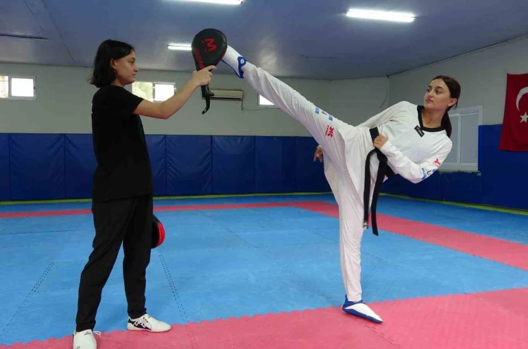 Spor hayatı bitecek denilen milli taekwondocu, şampiyon olarak geri döndü