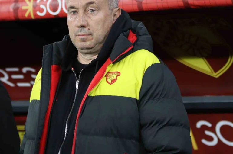 Stoilov, Süper Lig’in en istikrarlı üçüncü teknik direktörü