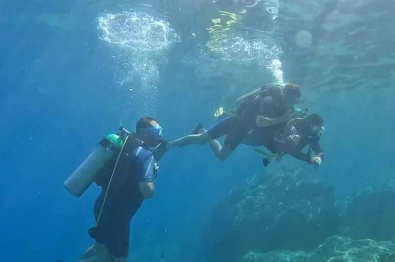 Su altının renkli dünyası, Marmaris’e dalış turizmiyle hayat veriyor