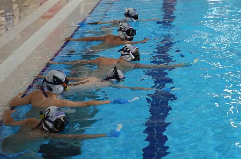 Sualtı hokeyinde Federasyon Kupası’nın sahibi Deniz Yıldızları Spor Kulübü oldu