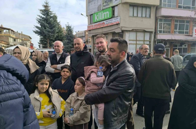 Şuhut’da umre kafilesi kutsal topraklara yollandı