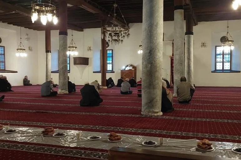 Şuhut’ta düzenlenen Sabah Namazı Buluşması etkinliği 