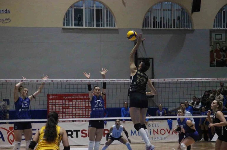 Sultanlar Ligi: Aydın Büyükşehir Belediyespor: 0 - V. Bank: 3