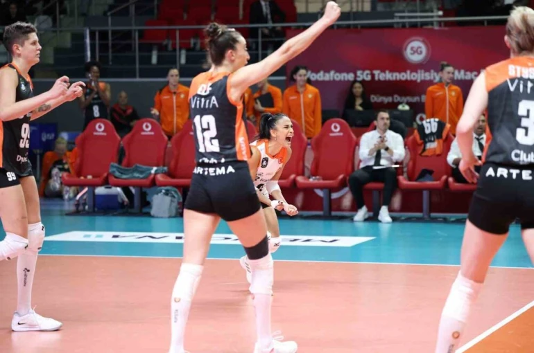 Sultanlar Ligi: Türk Hava Yolları: 0 - Eczacıbaşı Dynavit: 3