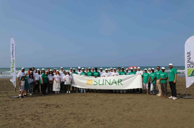 Sunar Yatırım’dan Adana Karataş Sahili’nde "Plastiksiz Temmuz" kapsamında gönüllü çevre temizliği