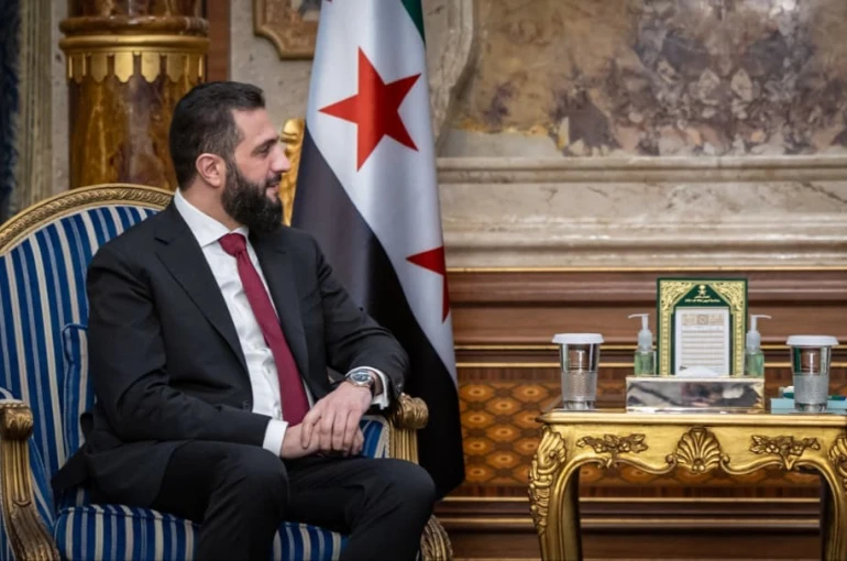 Suriye Devlet Başkanı eş-Şara, Suudi Arabistan Veliaht Prensi Selman ile görüştü