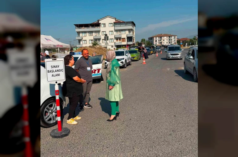 Sürücü adayları terledi