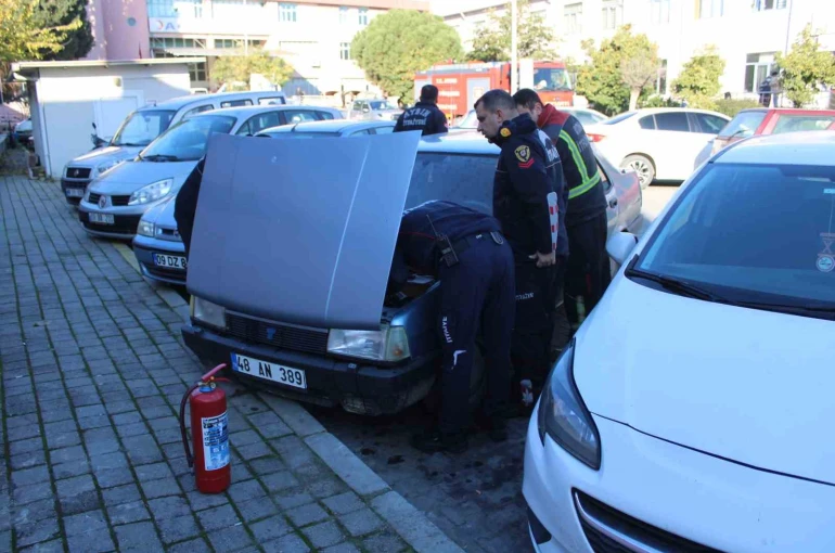 Sürücünün hızlı müdahalesi aracı yanmaktan kurtardı