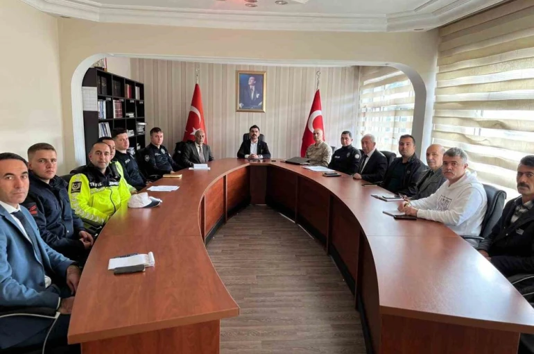 Susuz’da kış tedbirleri toplantısı yapıldı
