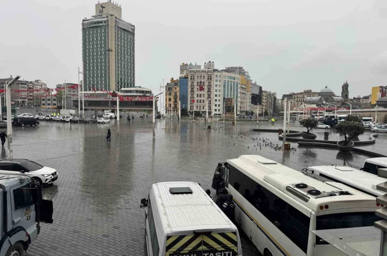 Taksim Meydanı ve İstiklal Caddesi’nde 1 Mayıs sessizliği