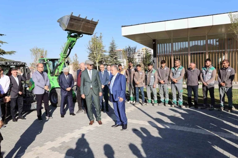 Talas’ta ’Belediye Mahallemizde’ bu kez Kiçiköy’de