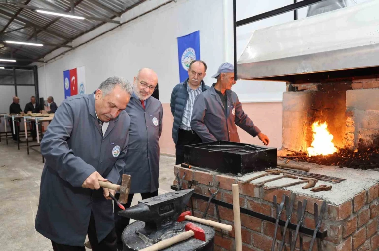 Talas’ta gelenek geleceğe usta ellerle taşınıyor