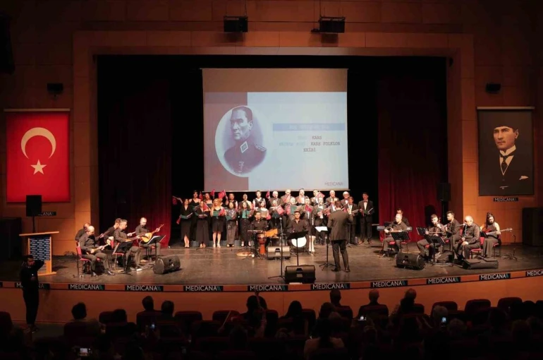 Tamamı sağlık çalışanlarından oluşan korodan konser