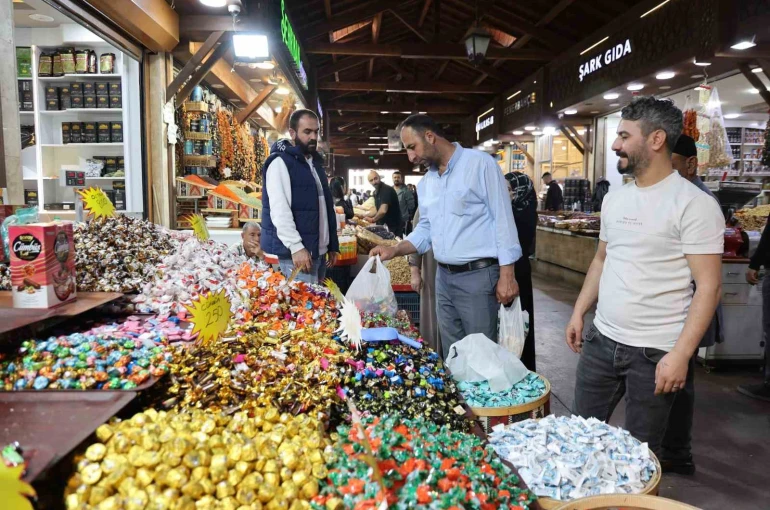 Tarihi Kapalı Çarşı’da Kurban Bayramı yoğunluğu yaşanıyor