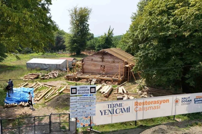 Tarihi Terme Yeni Cami’de Restorasyon çalışmaları