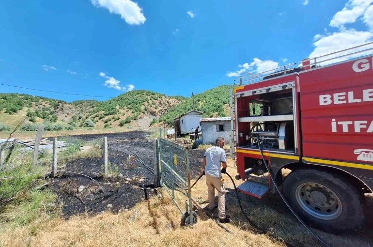 Tarlada çıkan yangın büyümeden söndürüldü