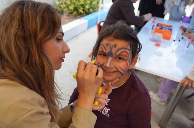 Tarsus’ta çocuklar ara tatilde hem eğlendi hem öğrendi