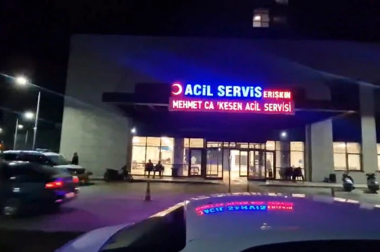 Tartıştığı kadını öldürdü, ardından bileklerini kesti