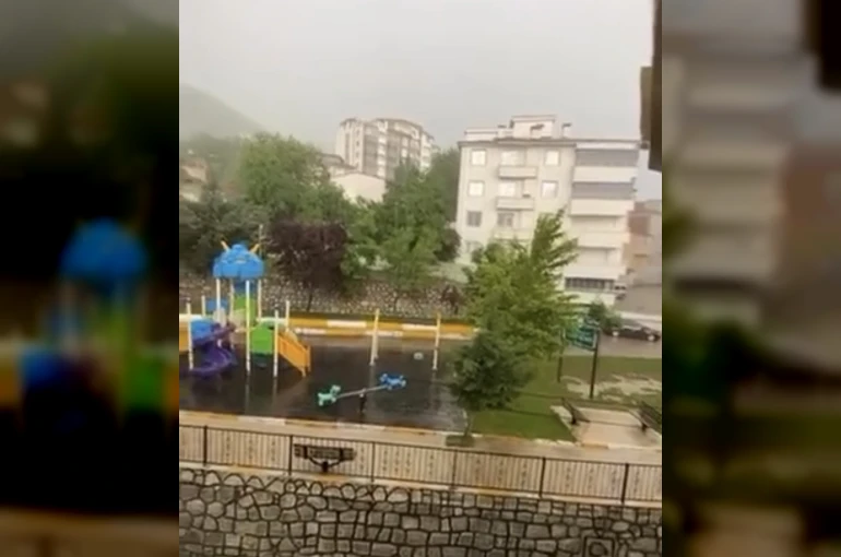 Taşkın uyarısı yapılan Tokat’ta yağmur etkili oldu